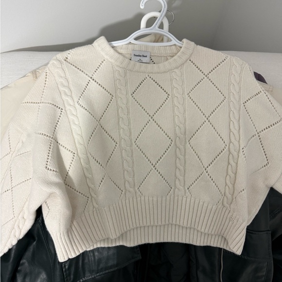 Aritzia Peggy Cropped Sweater - Picture 4 of 5